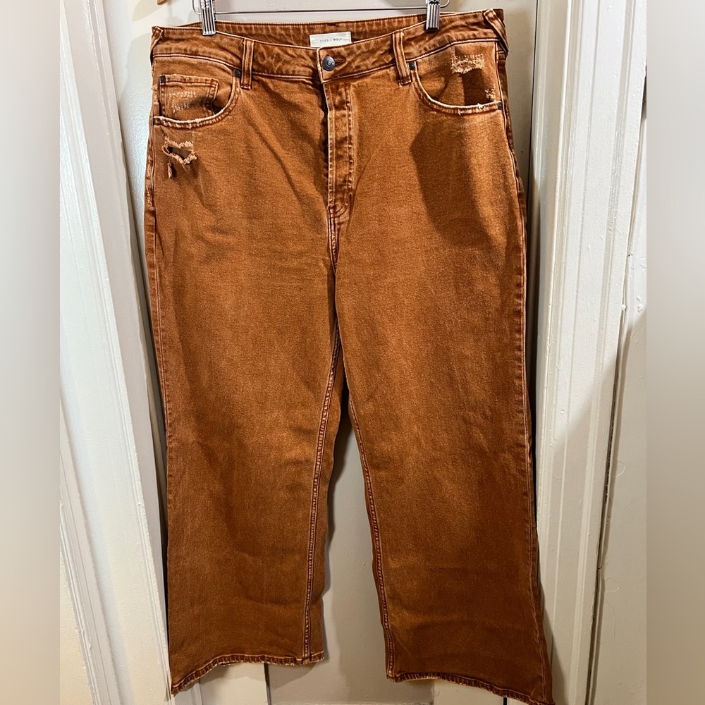 Cleo+Wolf Distressed 33/30 High Rise Loose Jeans